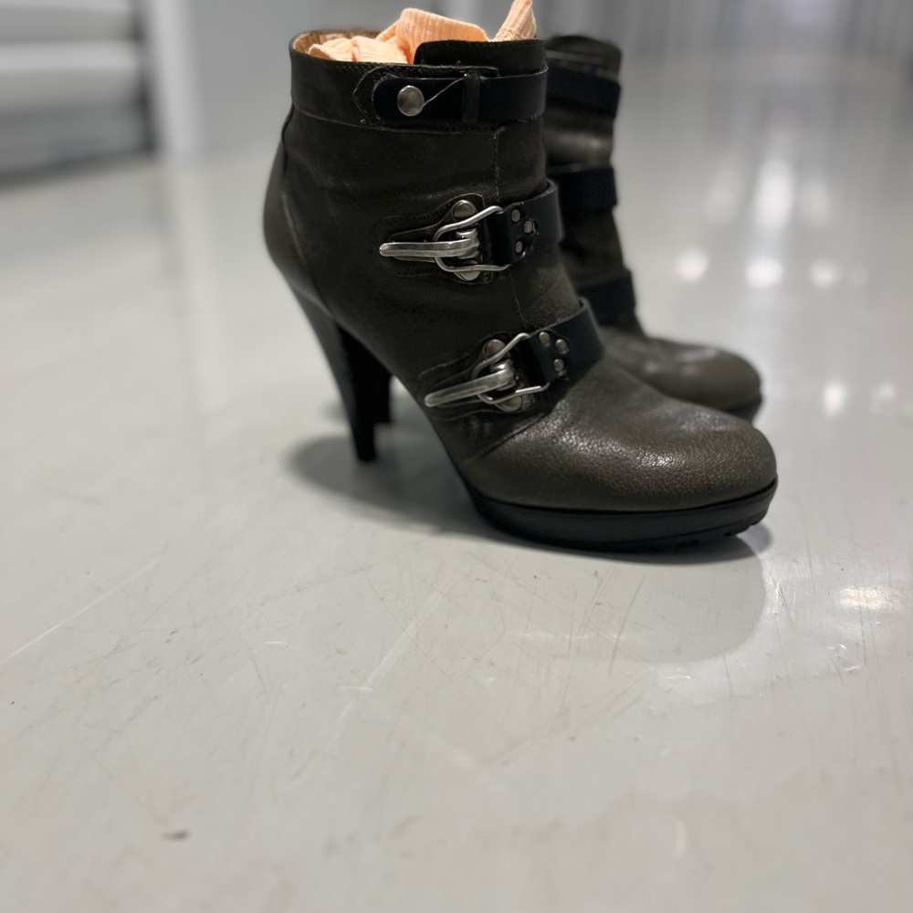 Nine West Women’s Booties Heels 7.5 - Picture 12 of 12